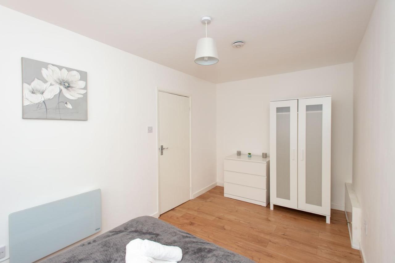 Stunning Four Bedroom House Close To Excel, O2 & Central London With Free Parking Buitenkant foto